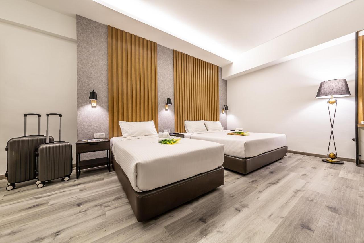 Thy Executive Hotel Johor Bahru Buitenkant foto